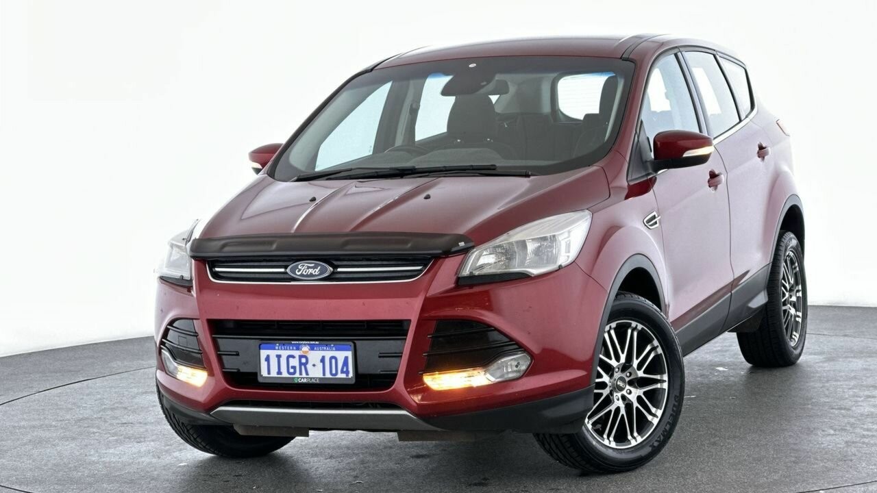 Ford Kuga image 1