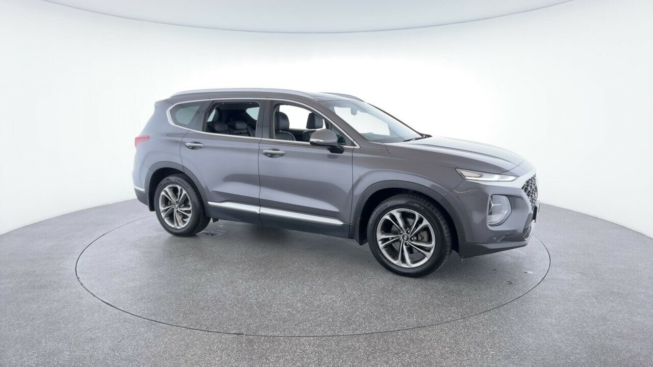 Hyundai Santa Fe image 2