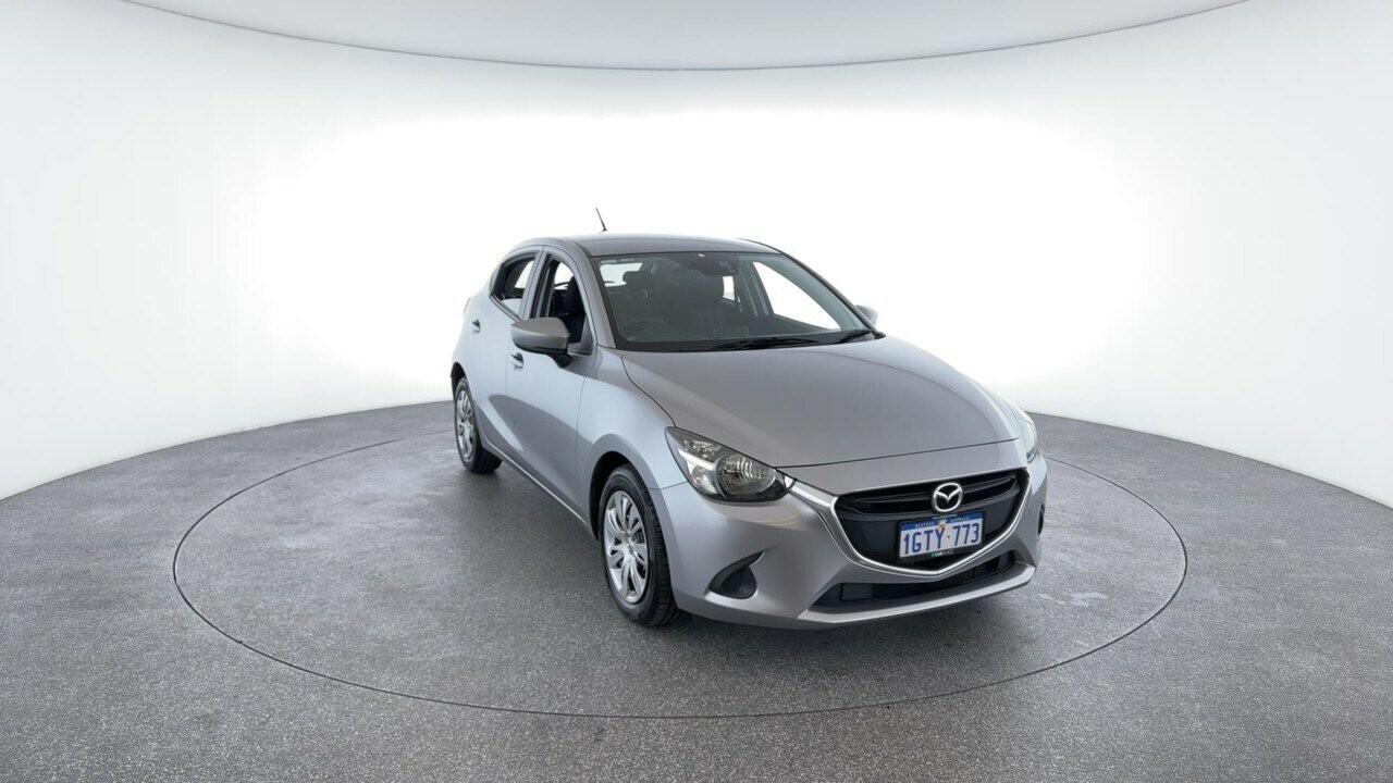 Mazda 2 image 4