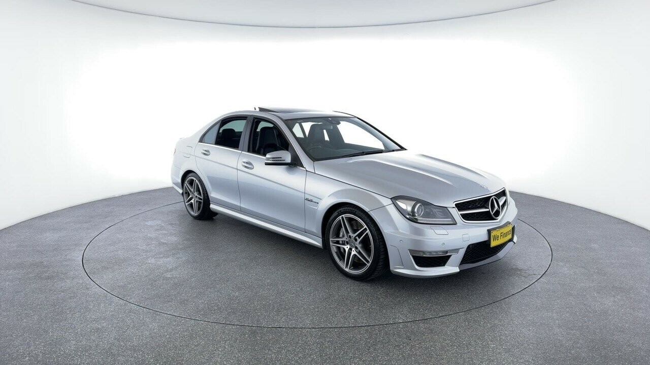 Mercedes Benz C-class image 3