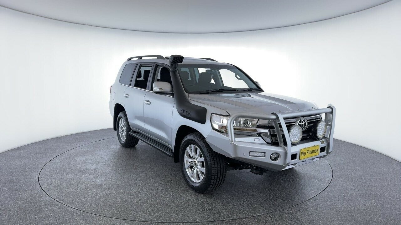 Toyota Landcruiser image 3