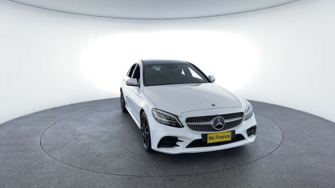 Mercedes Benz C-class image 4