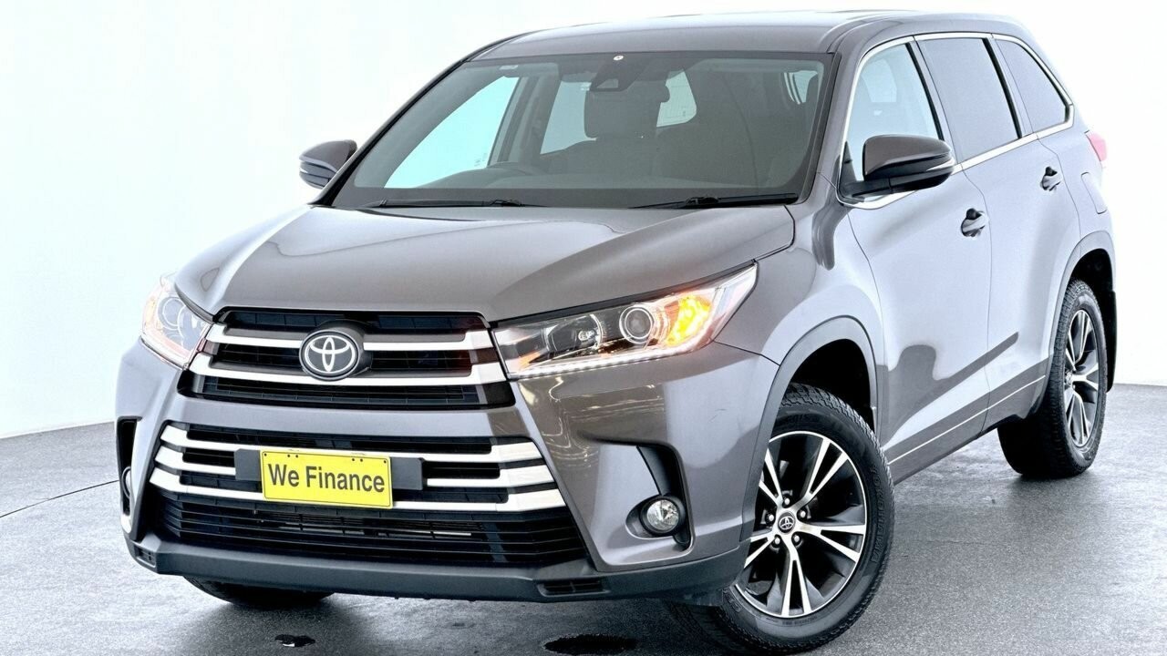 Toyota Kluger image 1