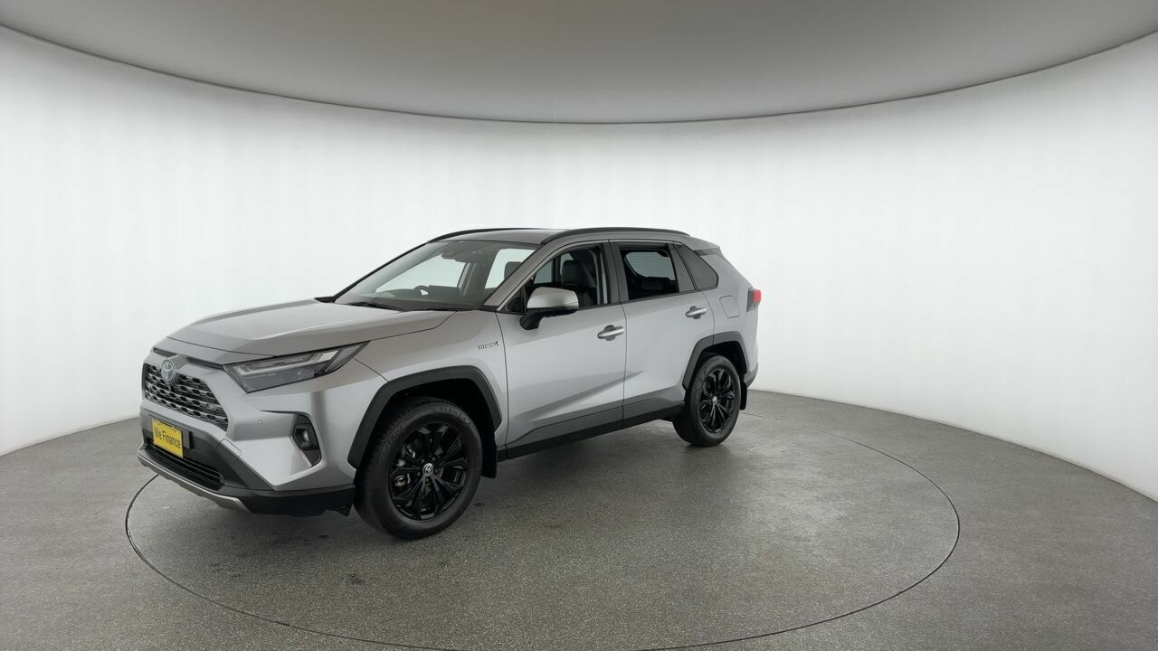 Toyota Rav4 image 2