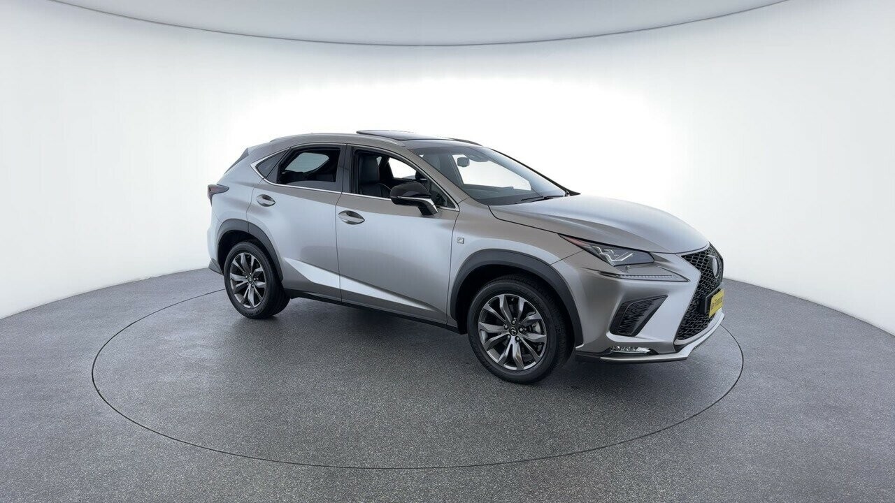 Lexus Nx image 2