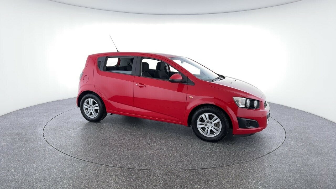 Holden Barina image 2