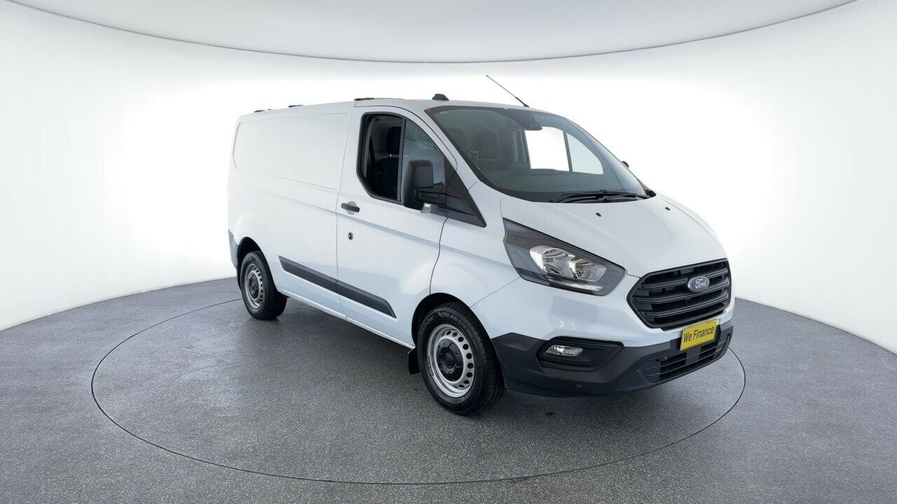 Ford Transit Custom image 3