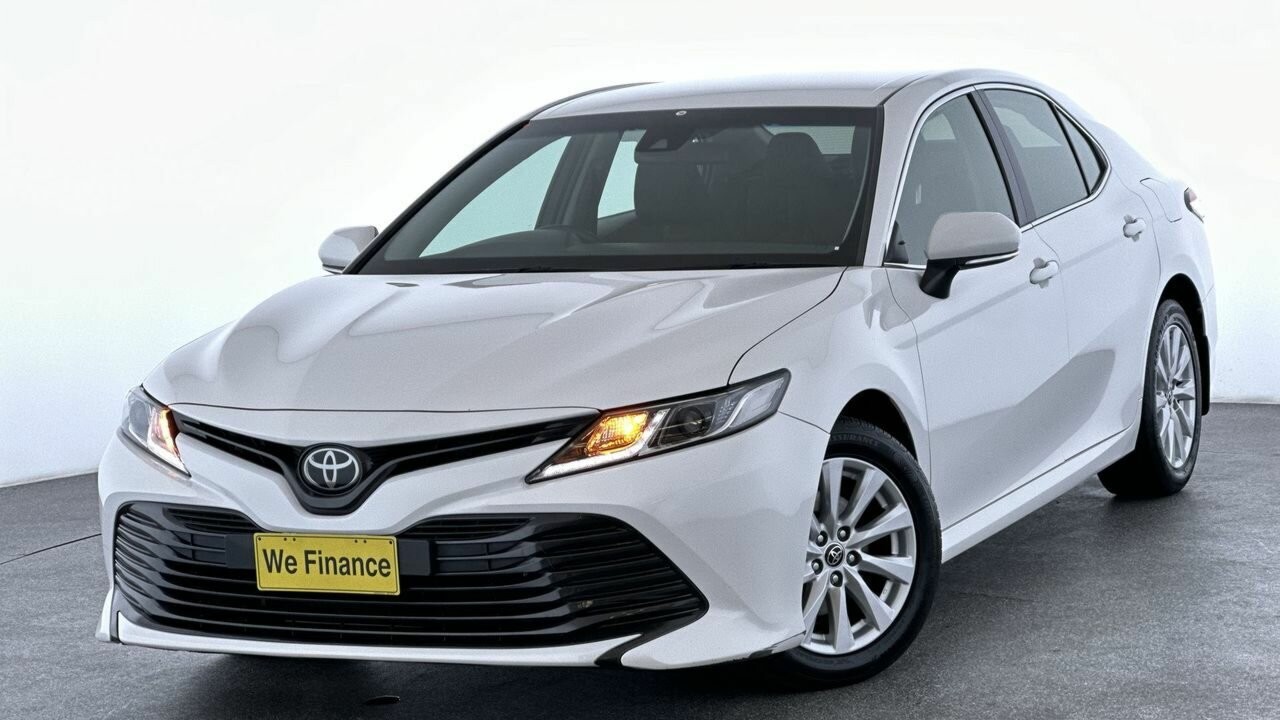 Toyota Camry image 1