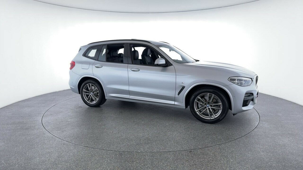 BMW X3 image 2