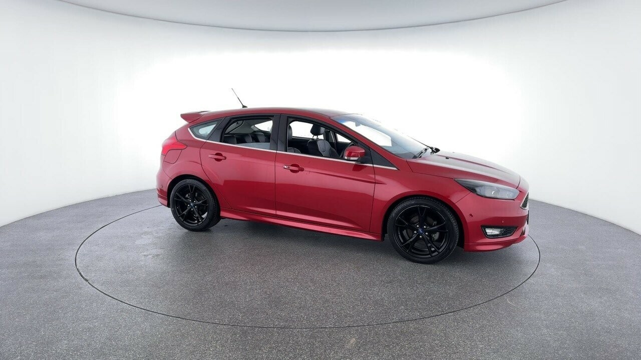 Ford Focus image 2