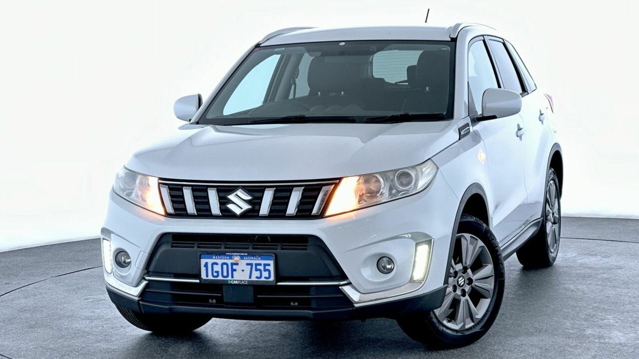 Suzuki Vitara image 1