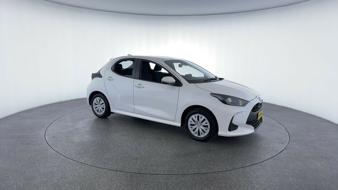 Toyota Yaris image 2