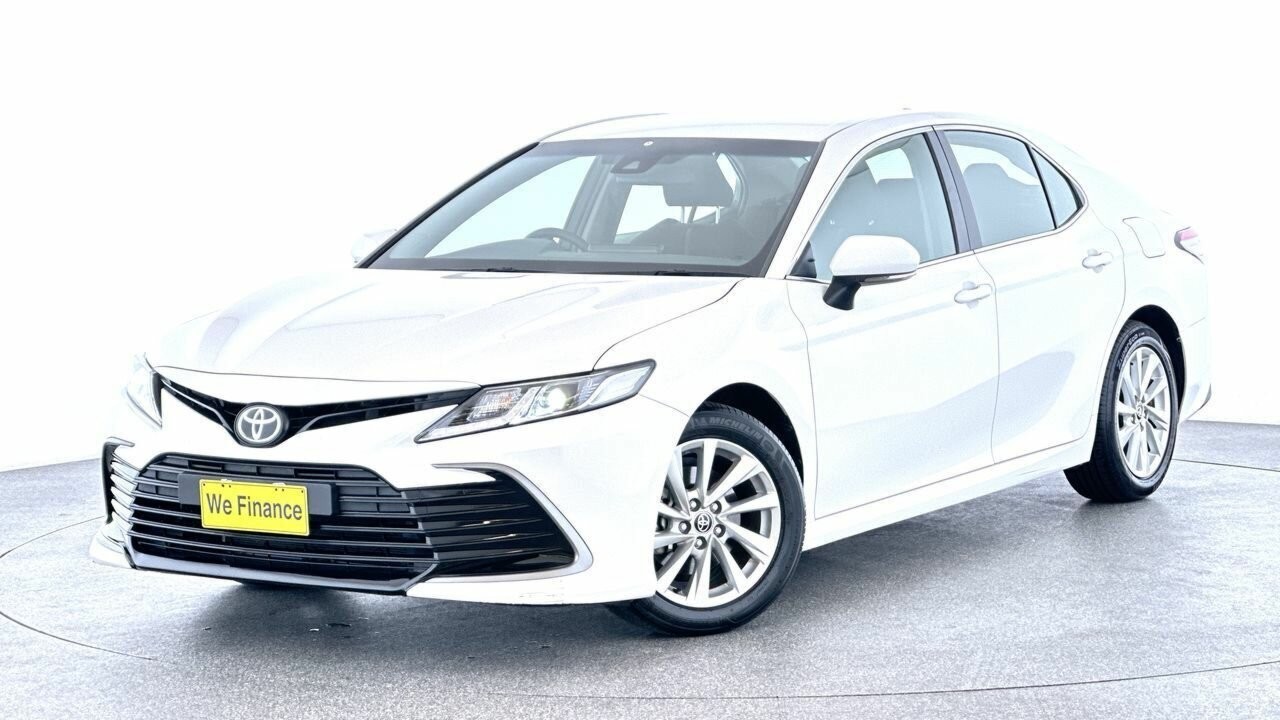 Toyota Camry image 1