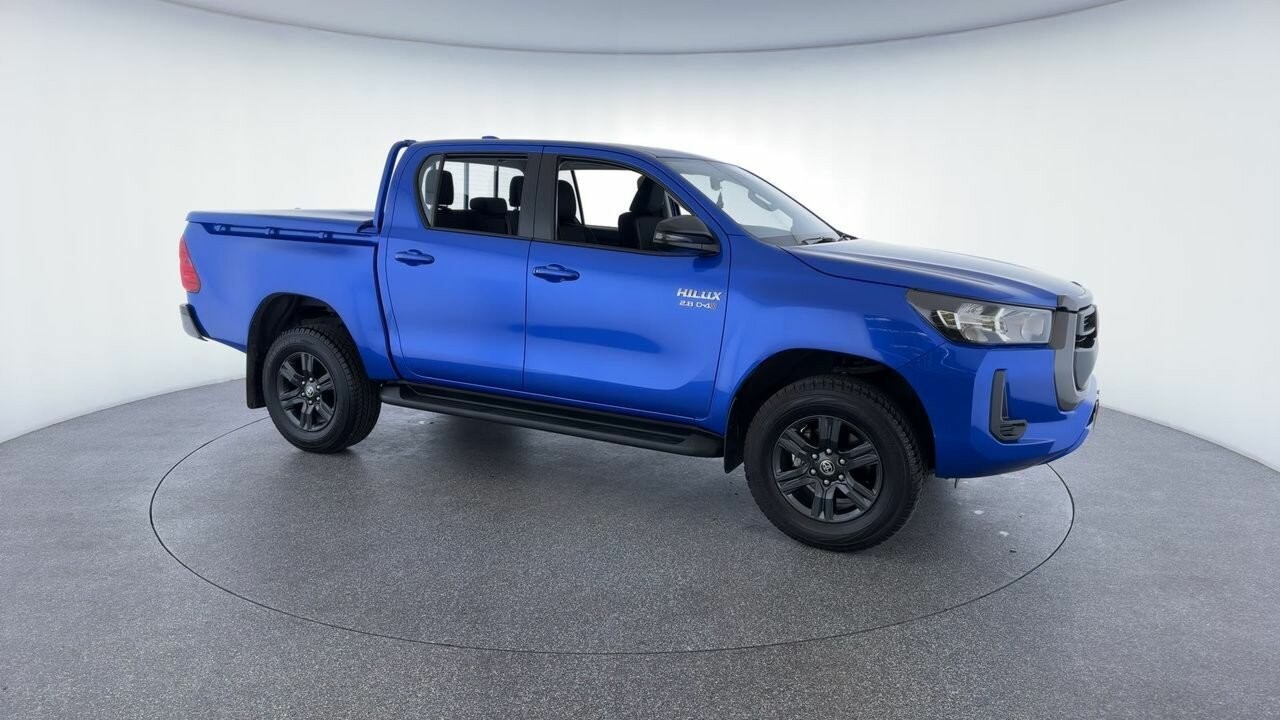 Toyota Hilux image 2