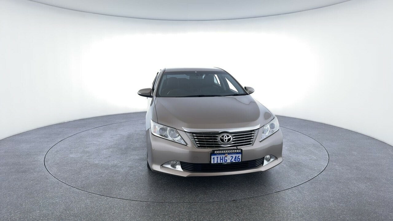 Toyota Aurion image 4