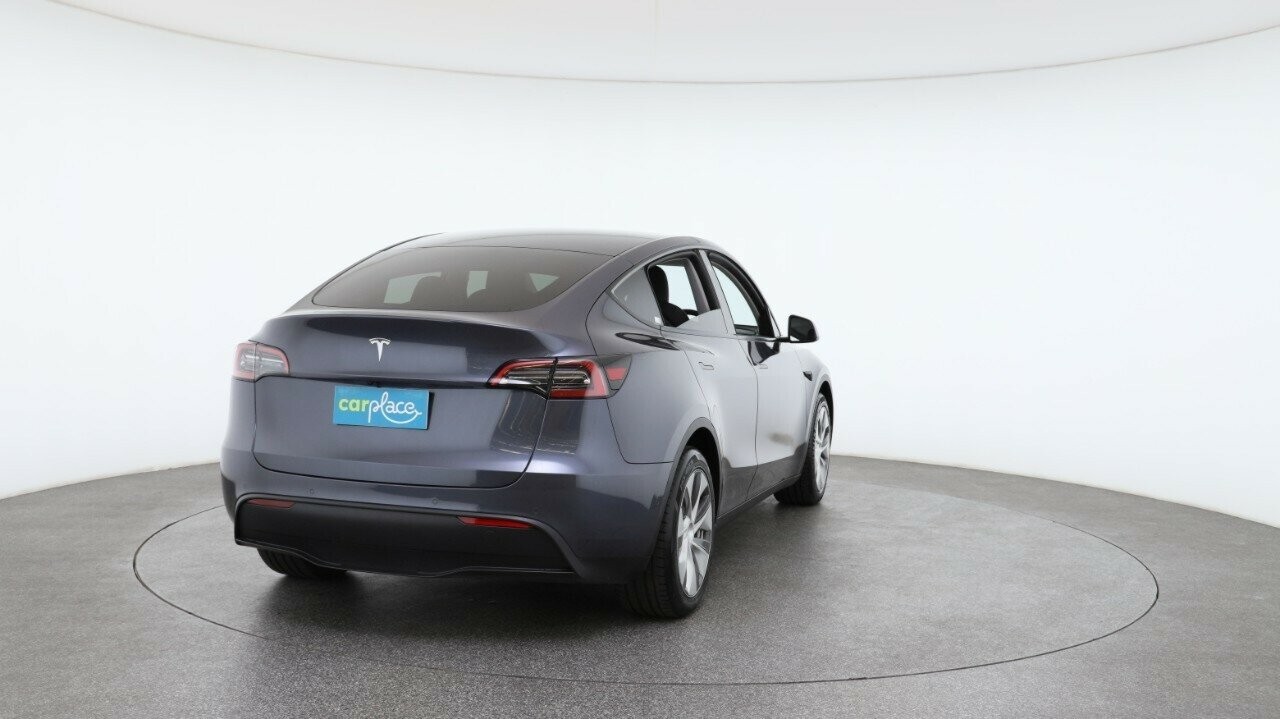 Tesla Model Y image 3