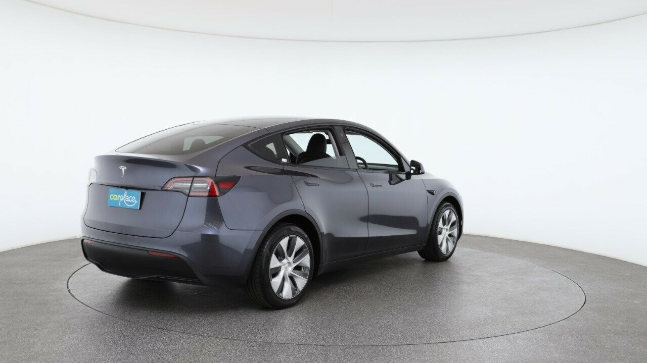 Tesla Model Y image 4