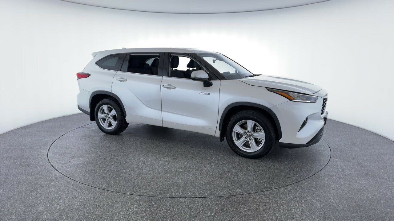 Toyota Kluger image 2