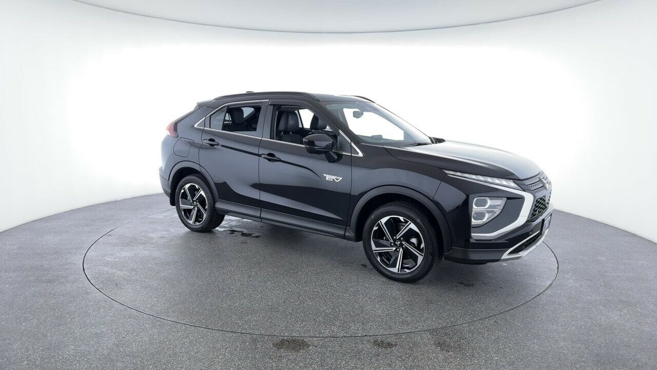 Mitsubishi Eclipse Cross image 2