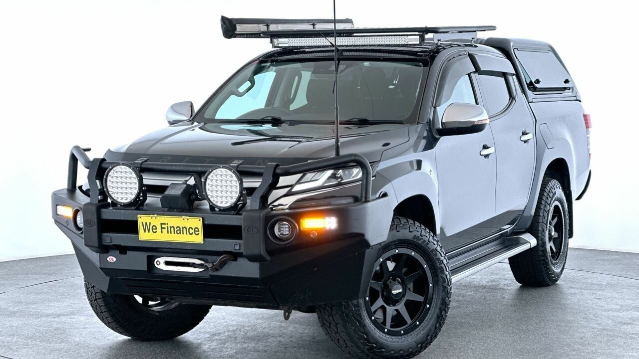 Mitsubishi Triton image 1