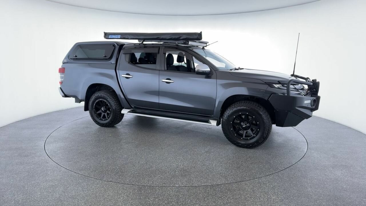 Mitsubishi Triton image 2