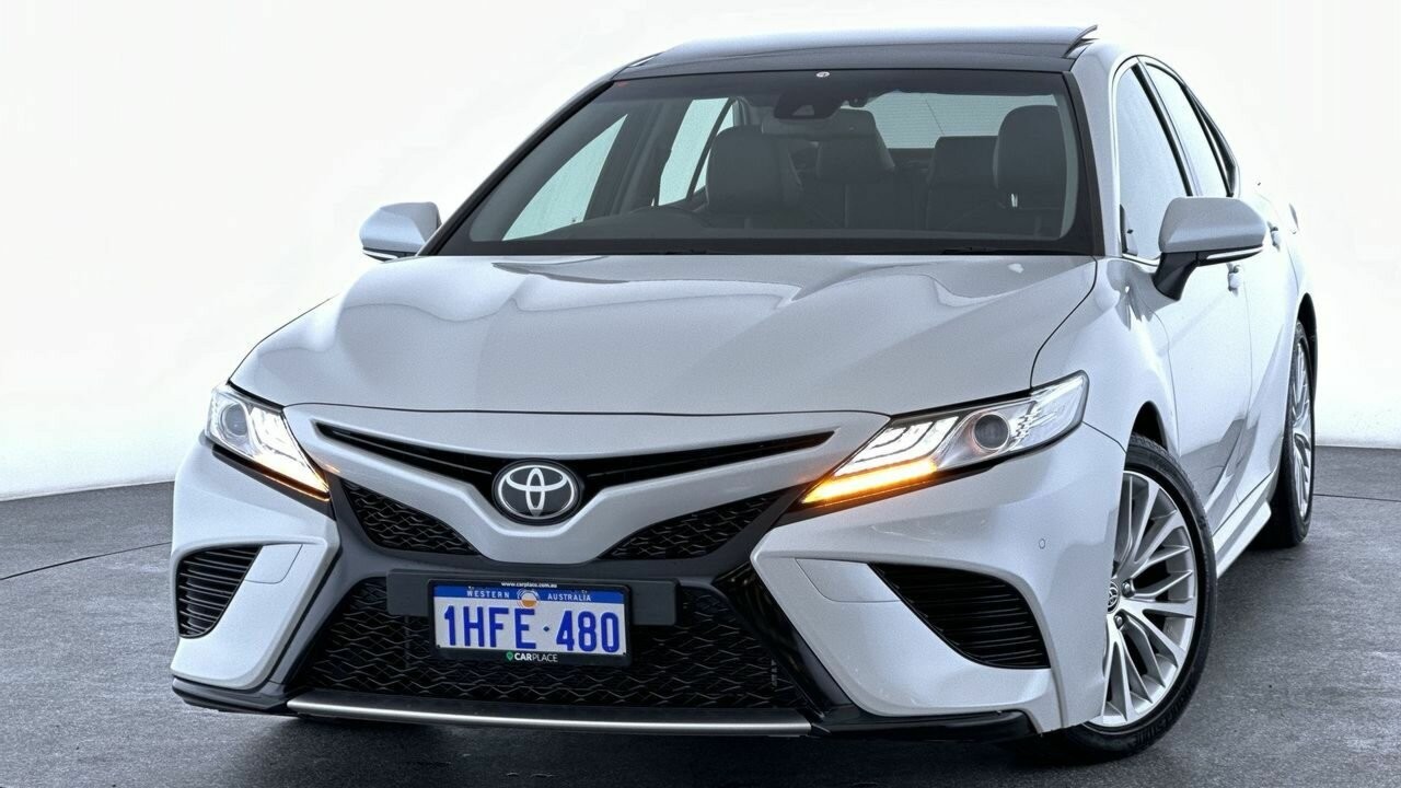 Toyota Camry image 1