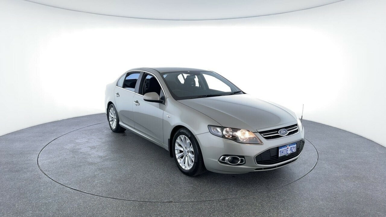 Ford Falcon image 3