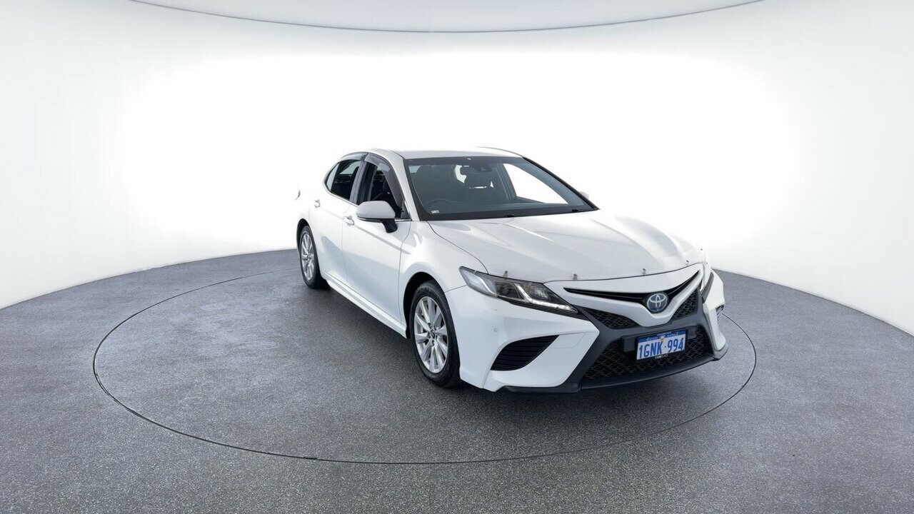 Toyota Camry image 4