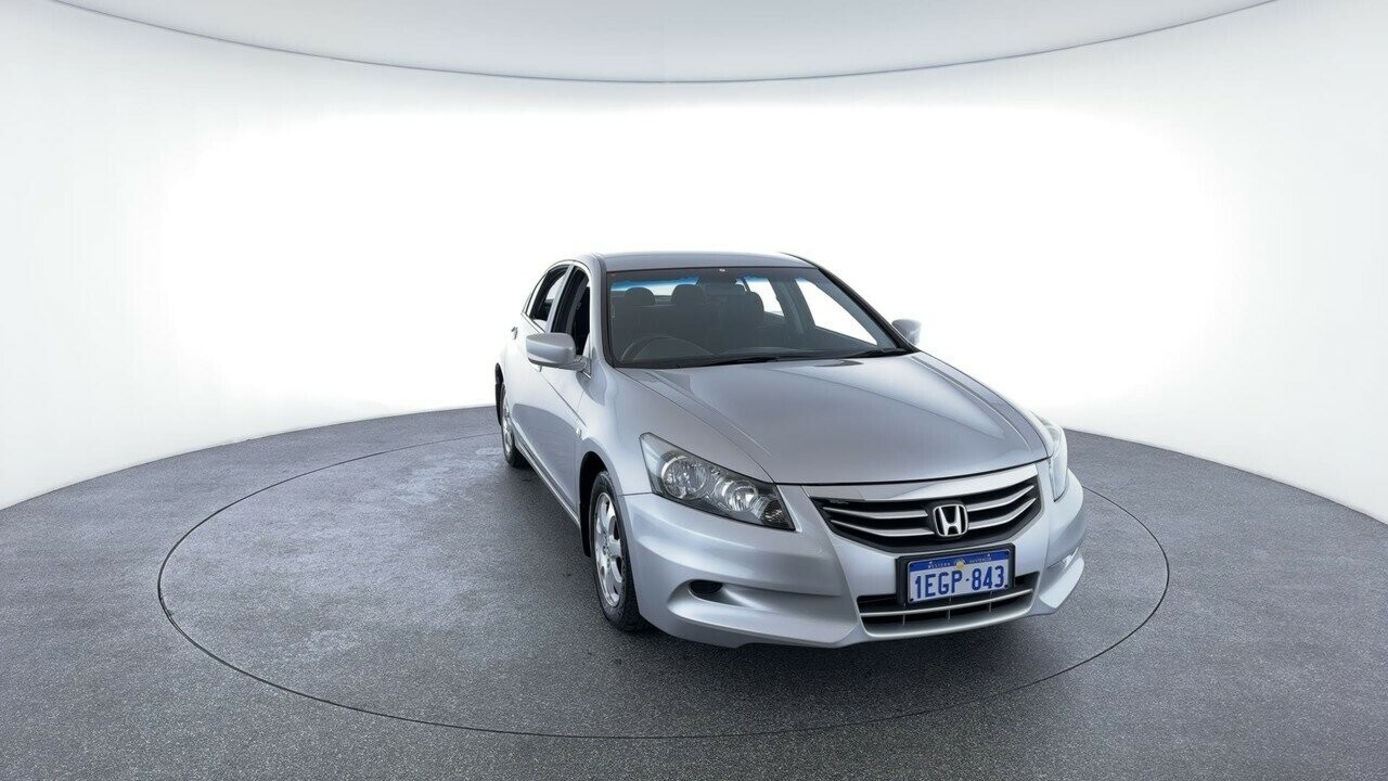 Honda Accord image 4