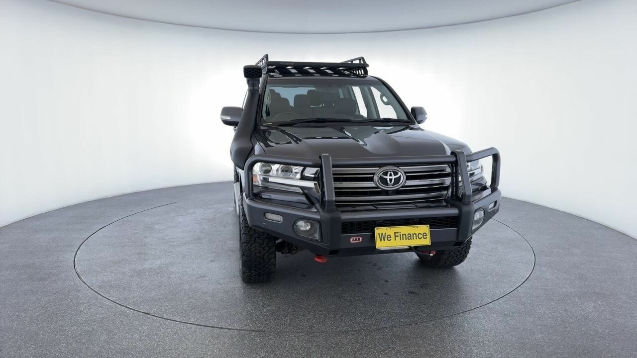 Toyota Landcruiser image 4