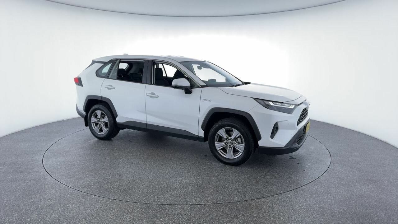 Toyota Rav4 image 2