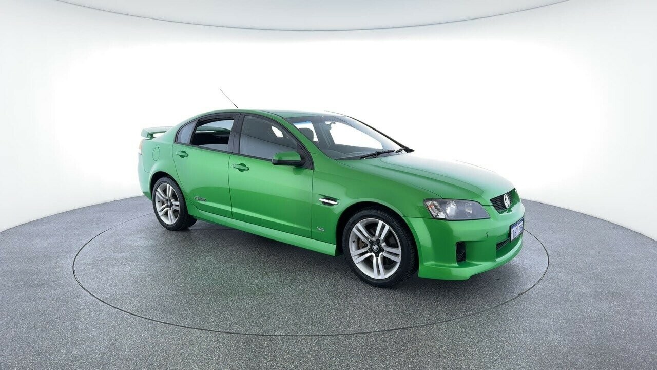 Holden Commodore image 2