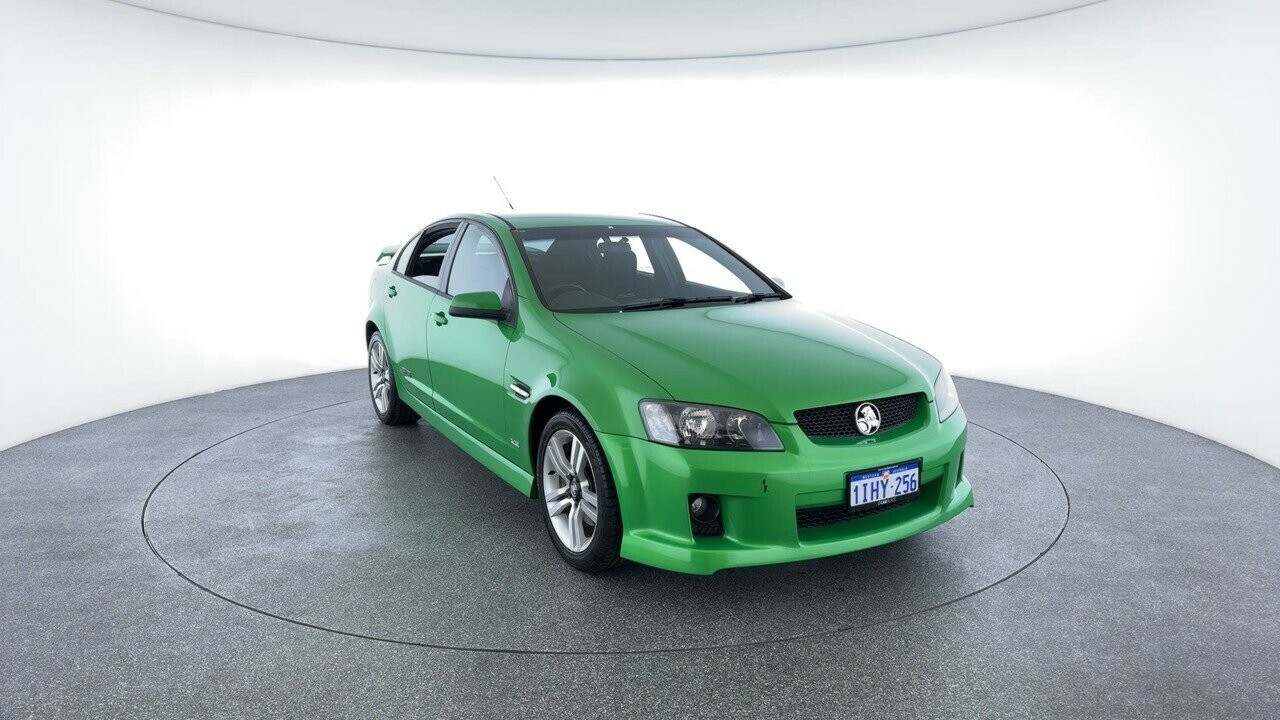 Holden Commodore image 3