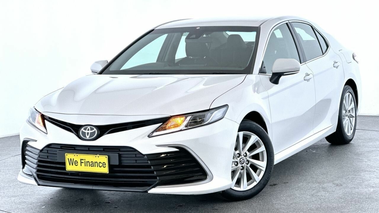 Toyota Camry image 1