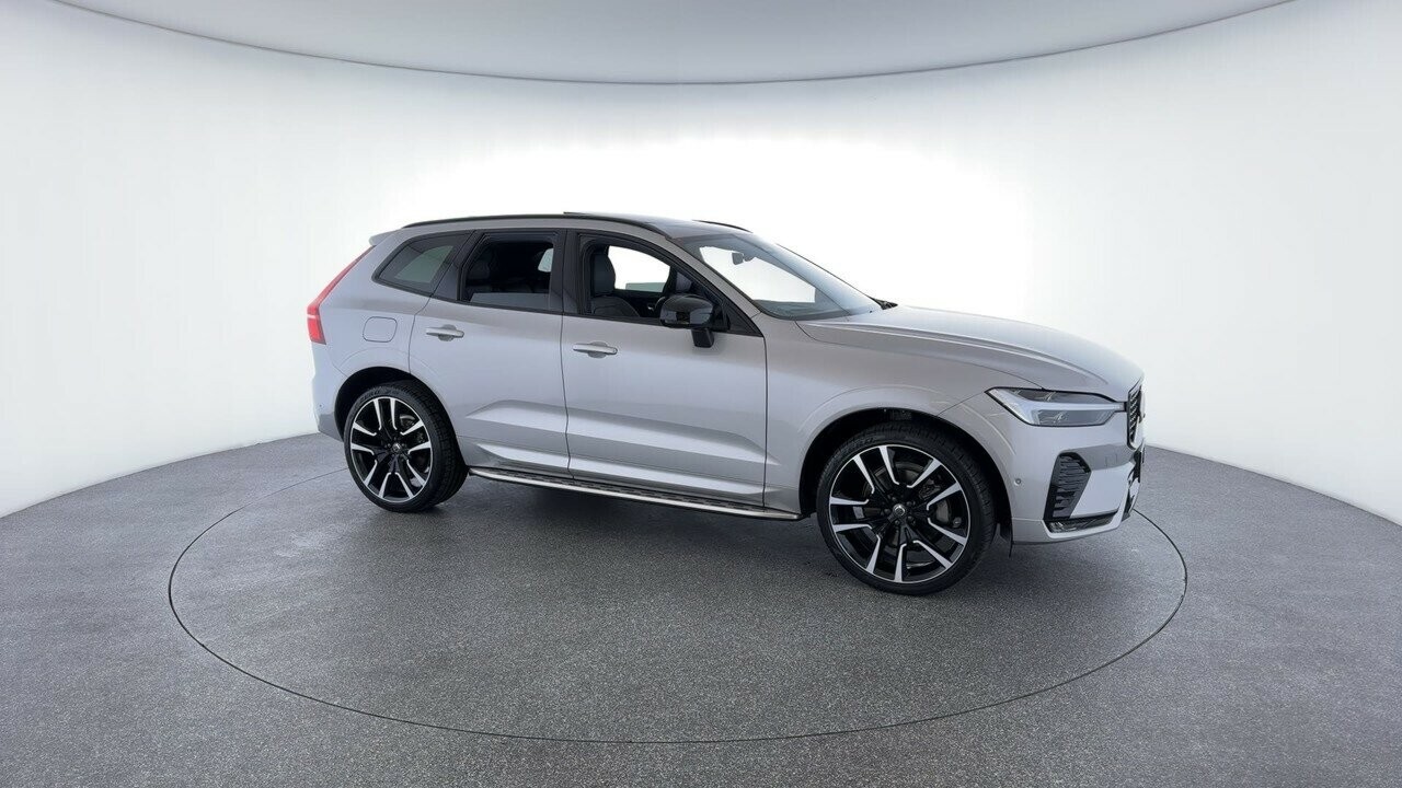 Volvo Xc60 image 2