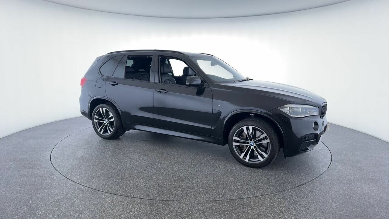 BMW X5 image 2