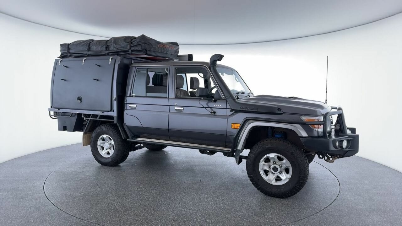 Toyota Landcruiser image 2