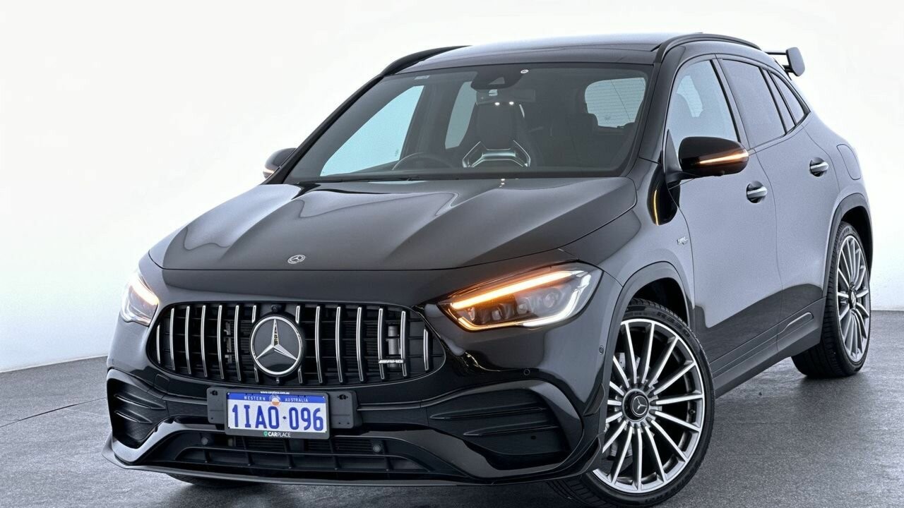 Mercedes Benz Gla-class image 1