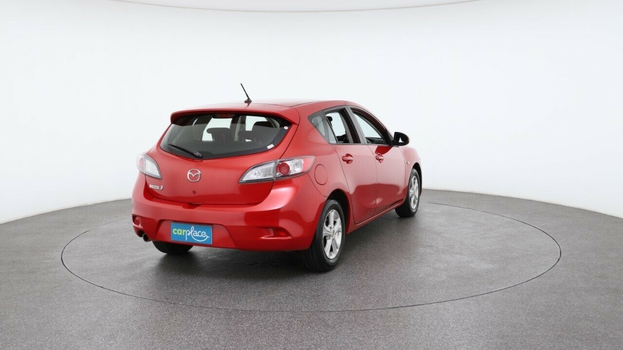 Mazda 3 image 3