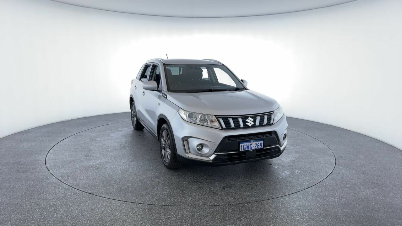 Suzuki Vitara image 4