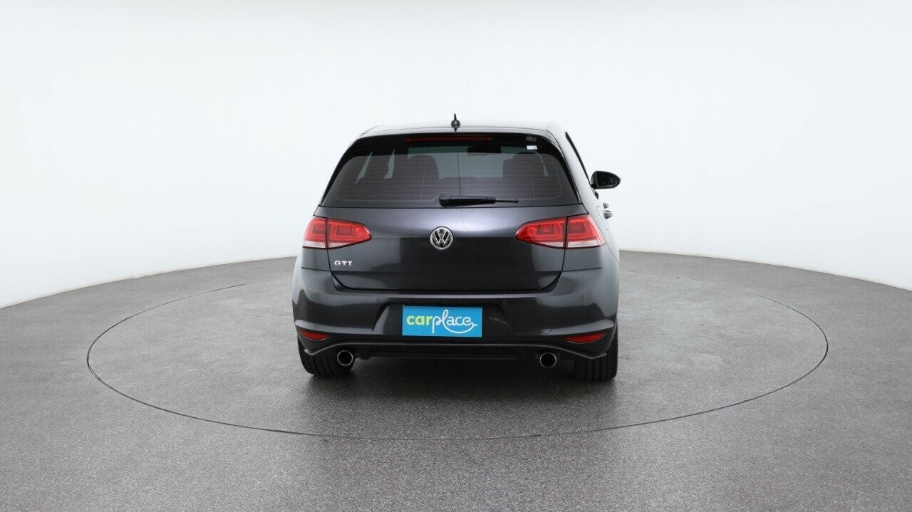 Volkswagen Golf image 2