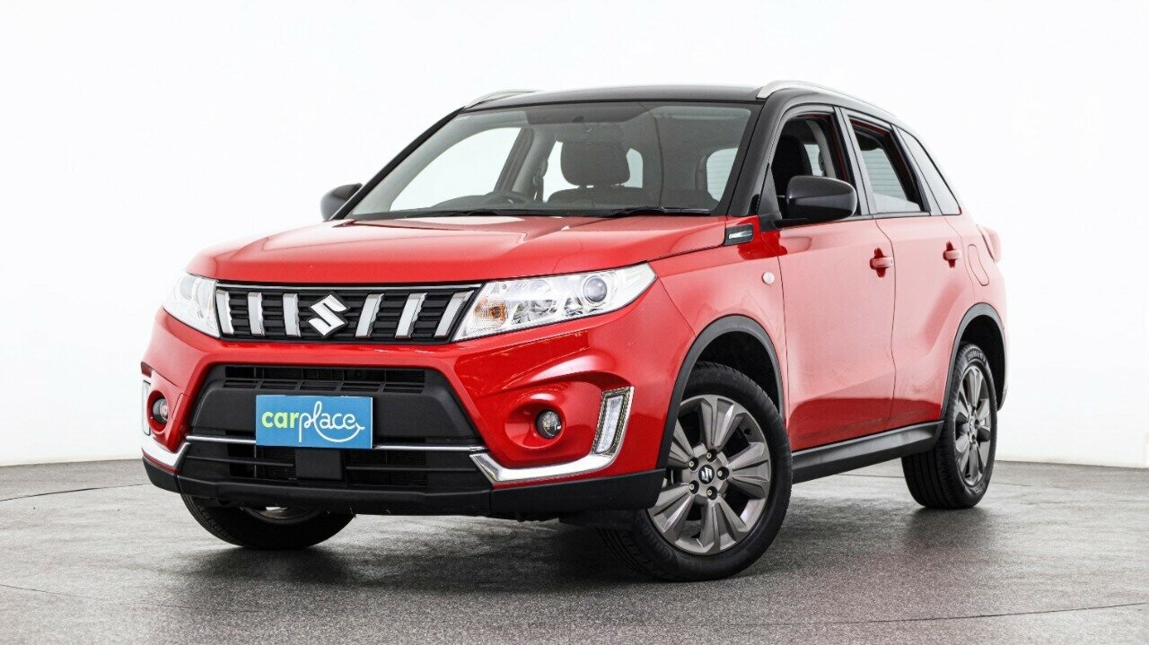 Suzuki Vitara image 1