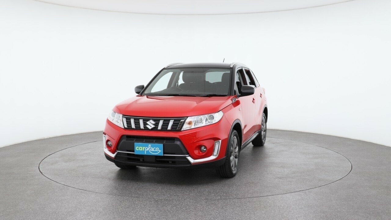 Suzuki Vitara image 2