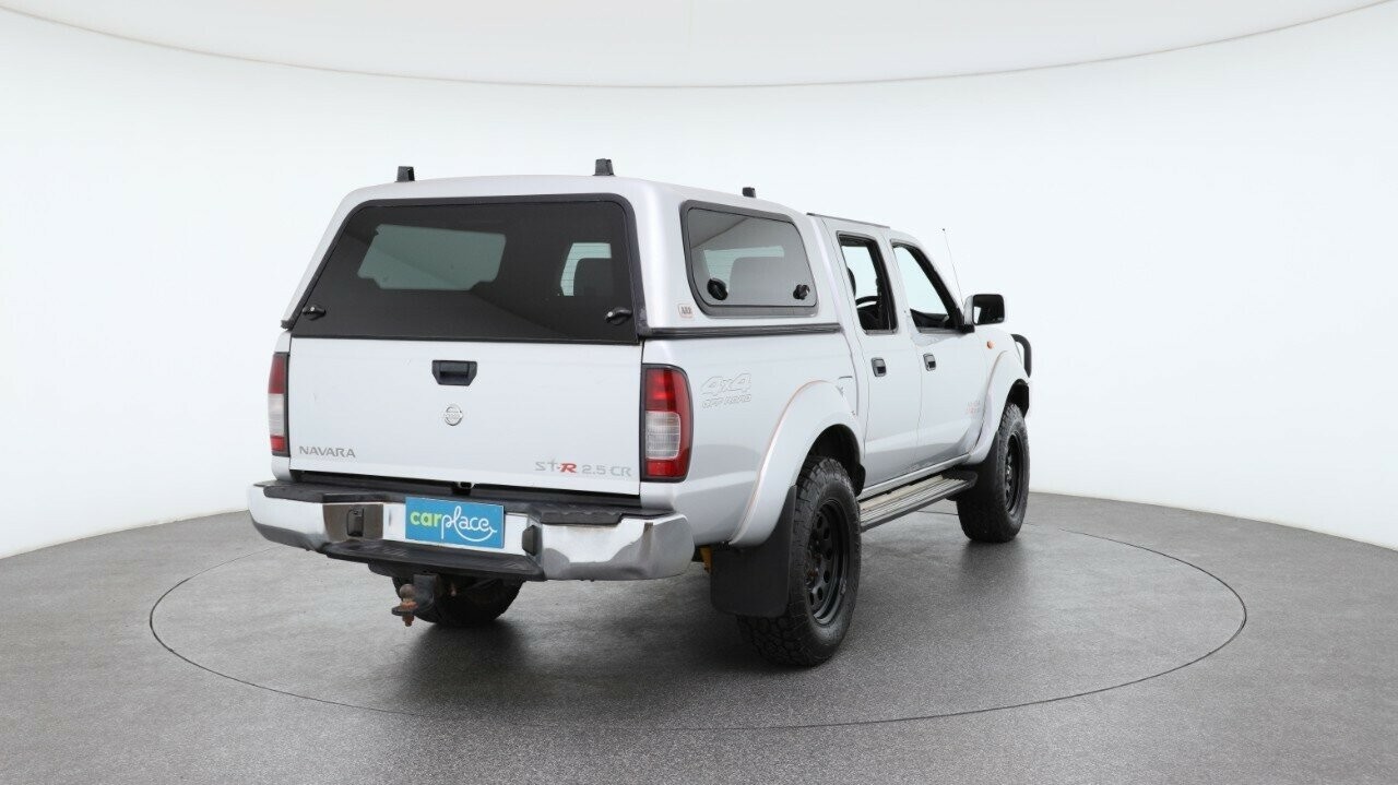 Nissan Navara image 3