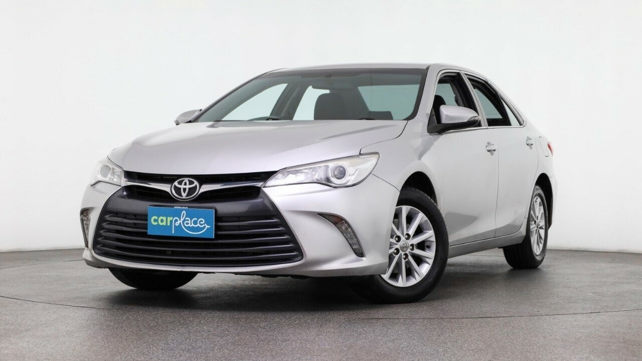 Toyota Camry image 1