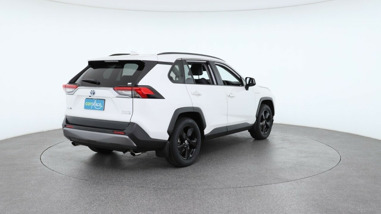 Toyota Rav4 image 4