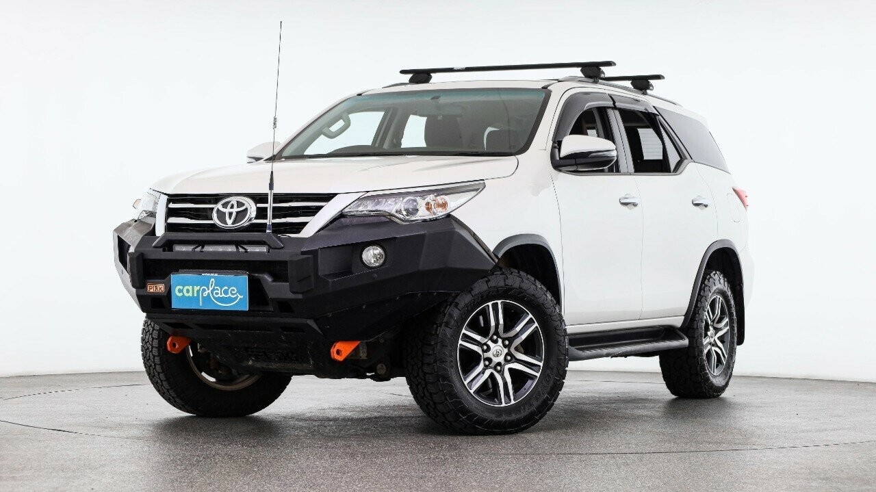 Toyota Fortuner image 1