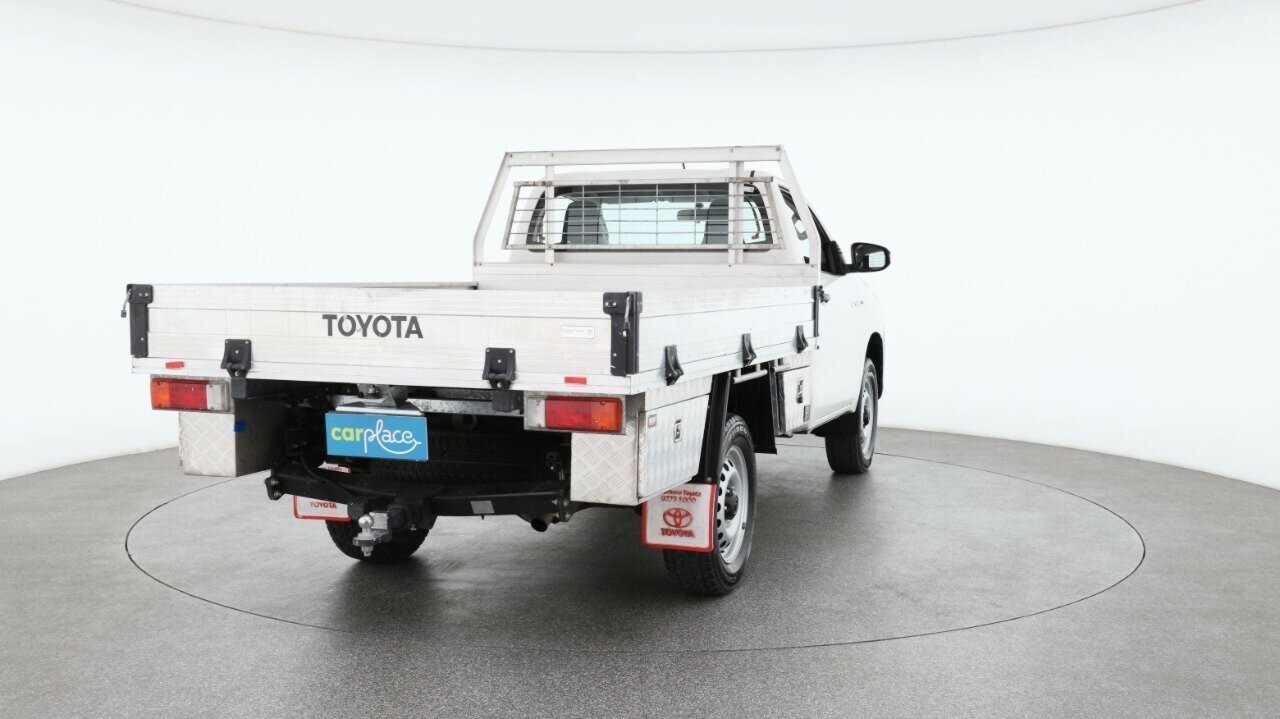 Toyota Hilux image 3