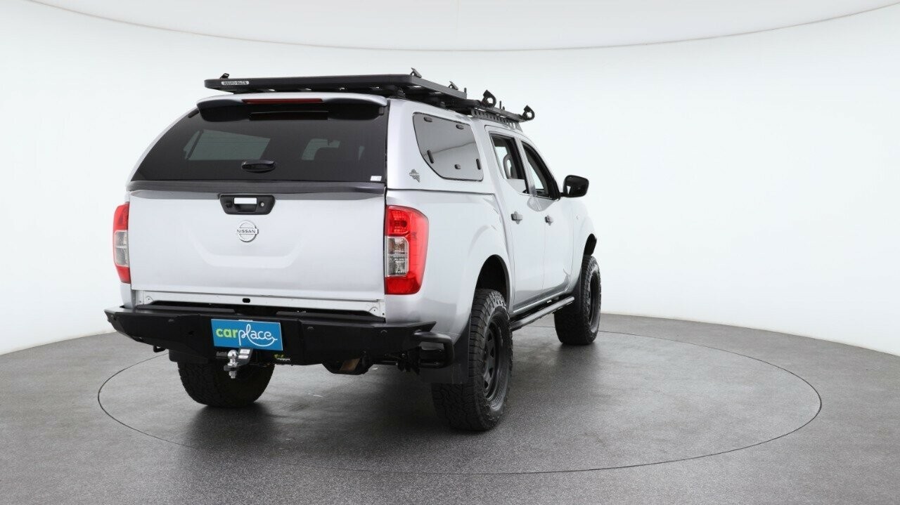 Nissan Navara image 3