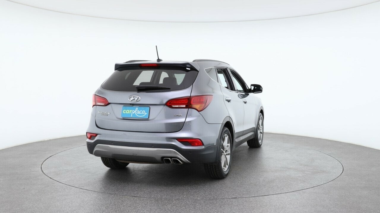 Hyundai Santa Fe image 3